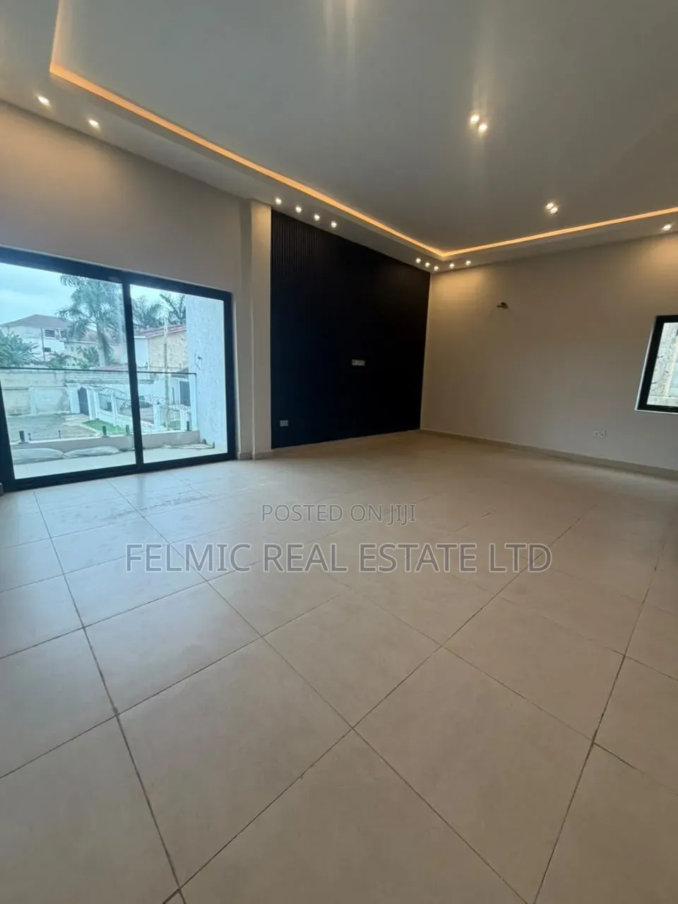 4bdrm Duplex in Felmic Real Estate, Accra Metropolitan for sale