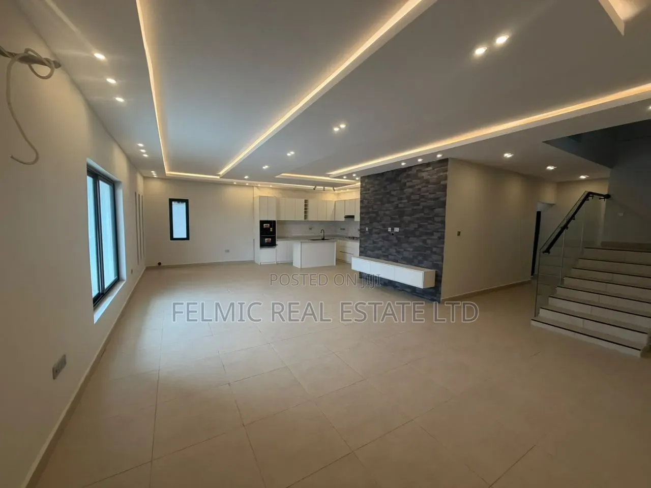 4bdrm Duplex in Felmic Real Estate, Accra Metropolitan for sale