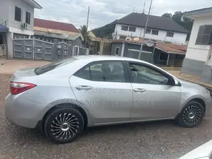 Toyota Corolla LE Eco 4dr Sedan (1.8L 4cyl CVT) 2016 Gray