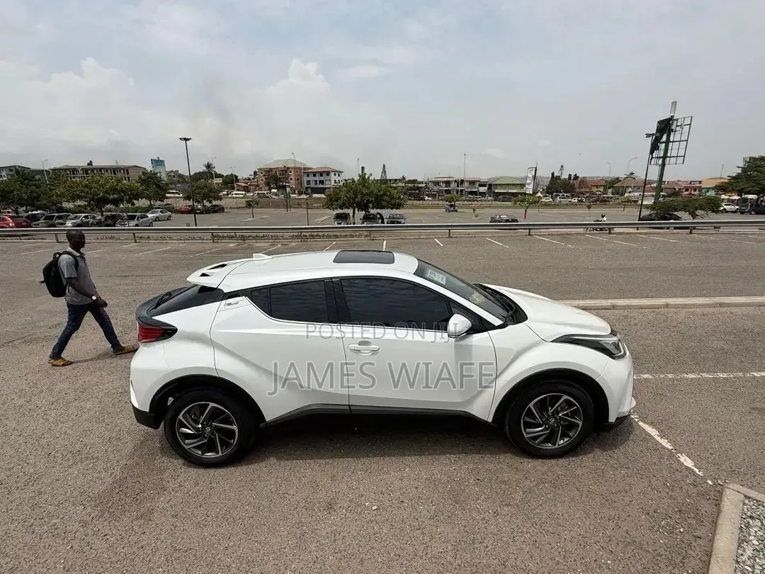 Toyota Avanza 2023 White