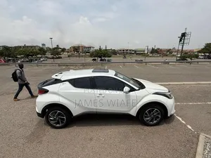 Toyota Avanza 2023 White