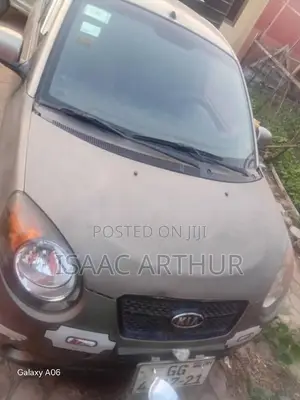 Toyota HiAce 2012