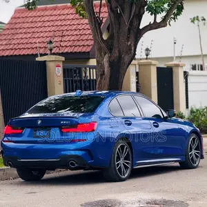 BMW 330i 2021 Blue