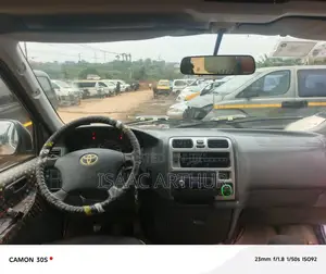 Toyota HiAce 2012 Silver