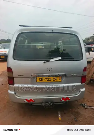 Toyota HiAce 2012 Silver