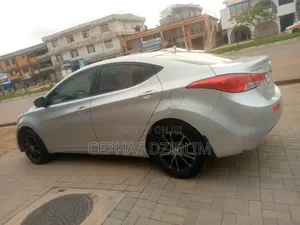 Hyundai Elantra Limited 4dr Sedan (1.8L 4cyl 6A) 2014 Silver