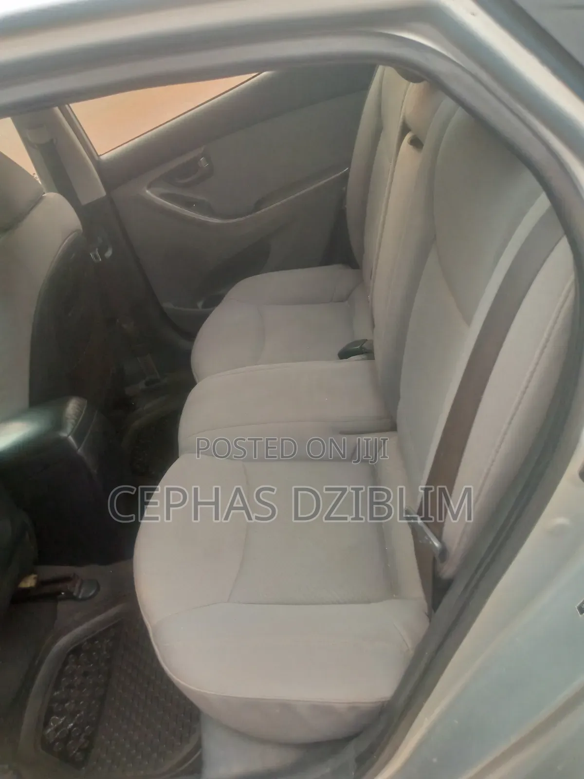 Hyundai Elantra Limited 4dr Sedan (1.8L 4cyl 6A) 2014 Silver