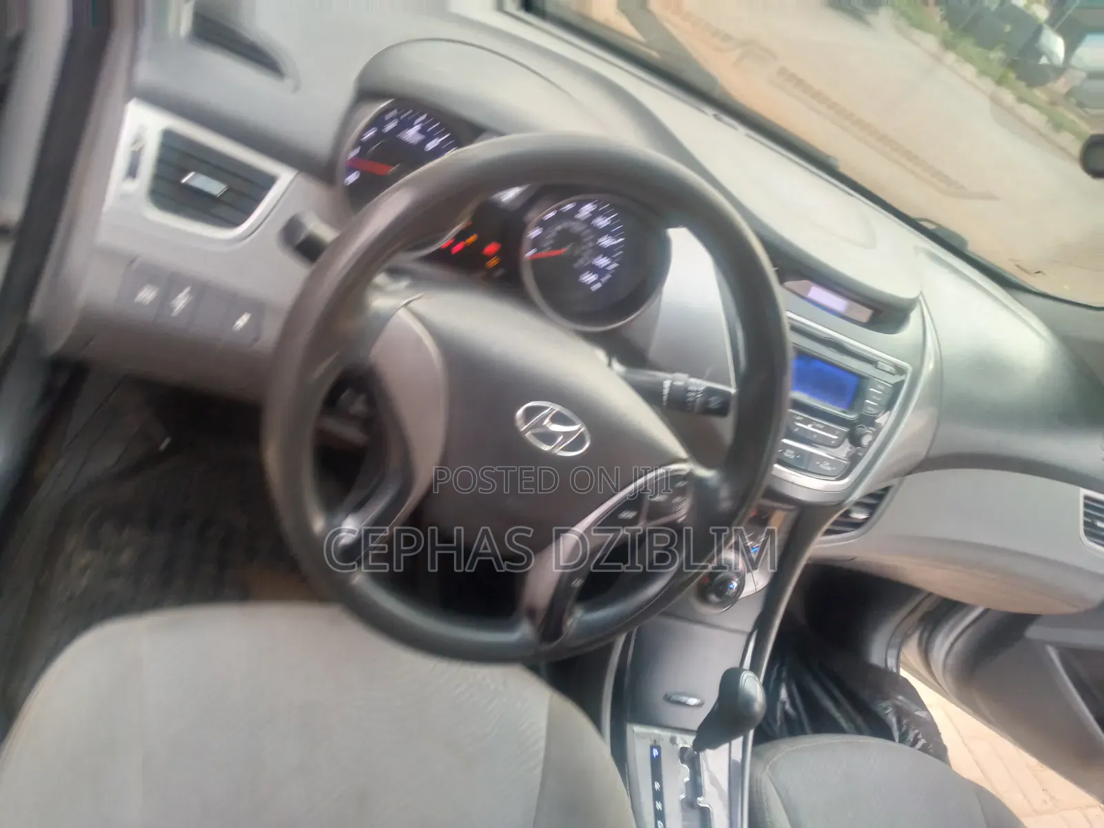 Hyundai Elantra Limited 4dr Sedan (1.8L 4cyl 6A) 2014 Silver