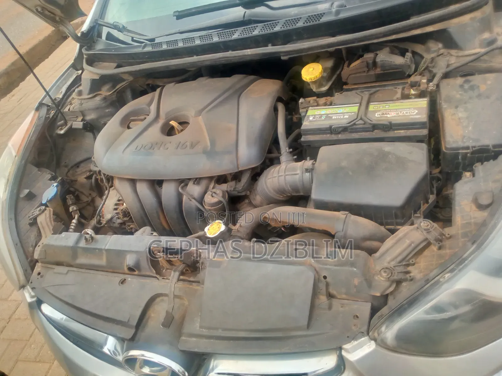 Hyundai Elantra Limited 4dr Sedan (1.8L 4cyl 6A) 2014 Silver