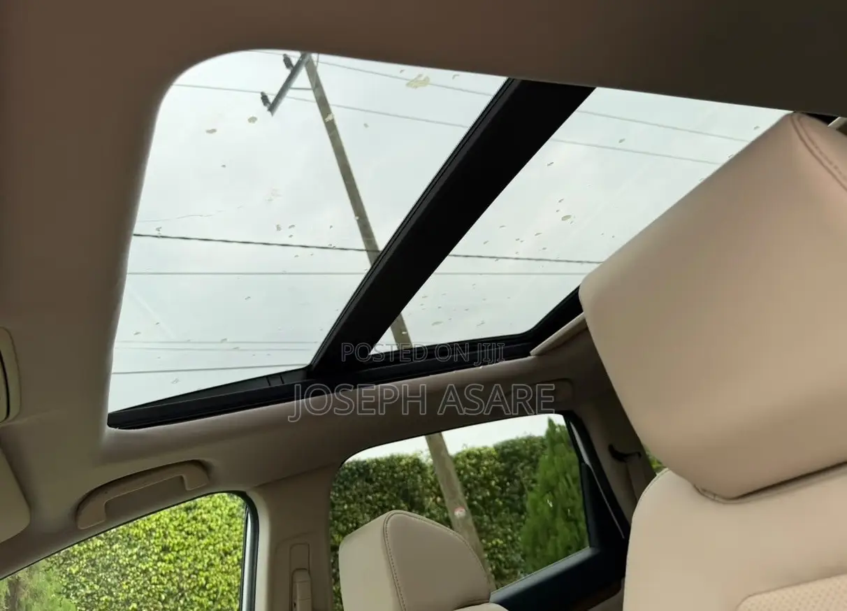Honda CR-V Touring AWD 2019 White