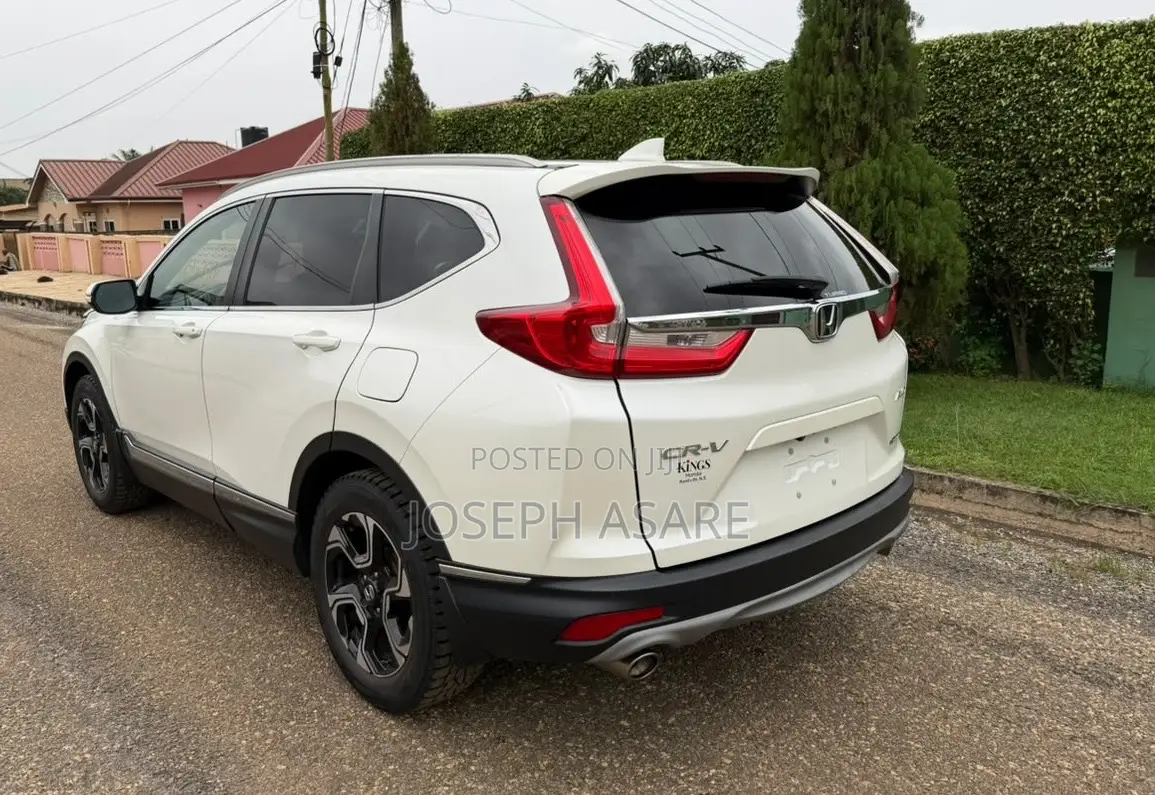 Honda CR-V Touring AWD 2019 White