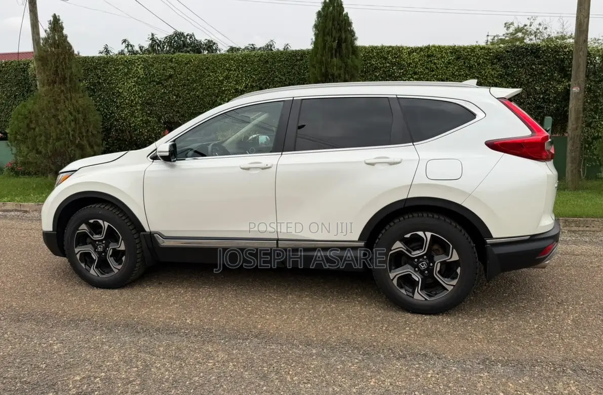 Honda CR-V Touring AWD 2019 White