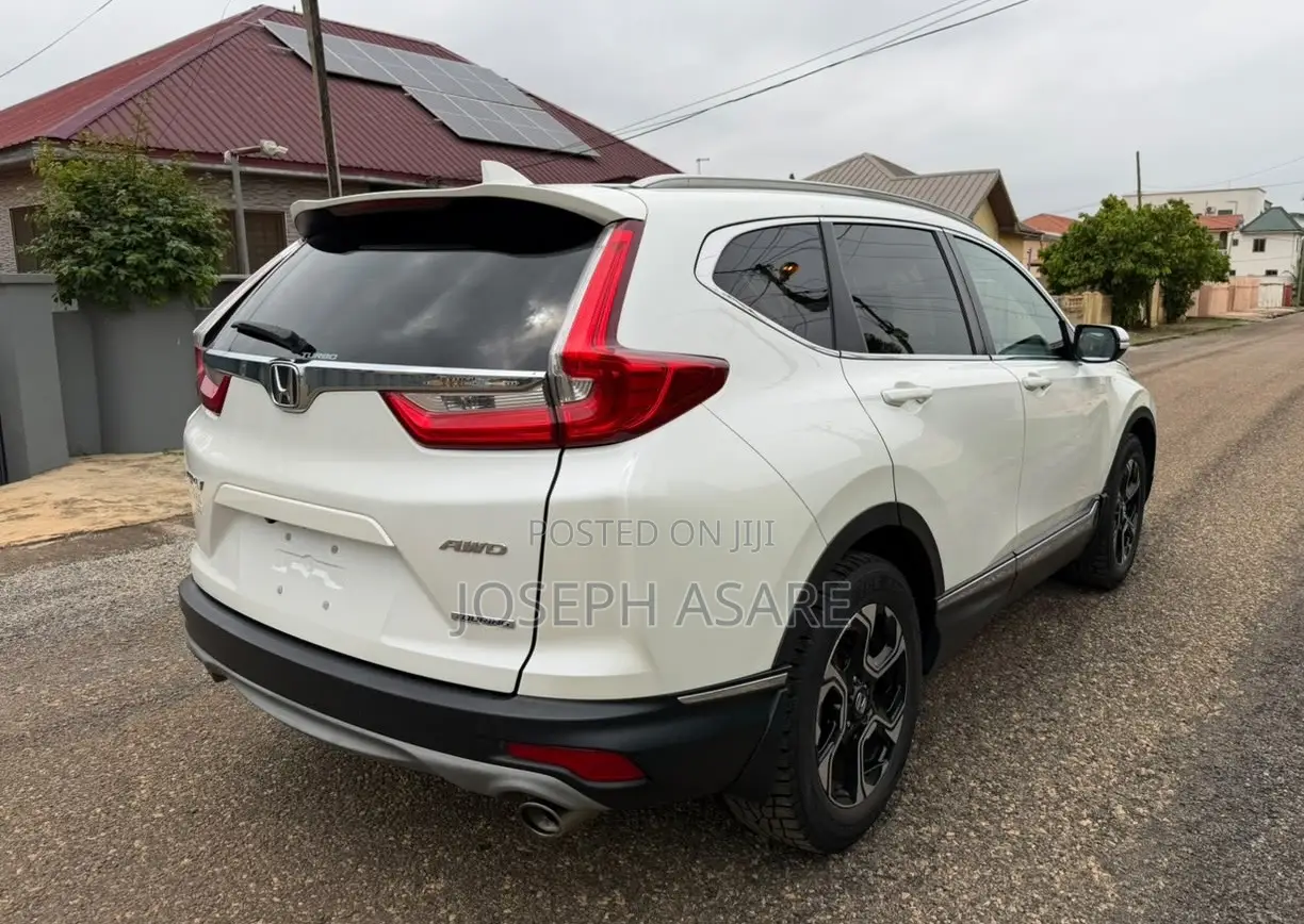 Honda CR-V Touring AWD 2019 White