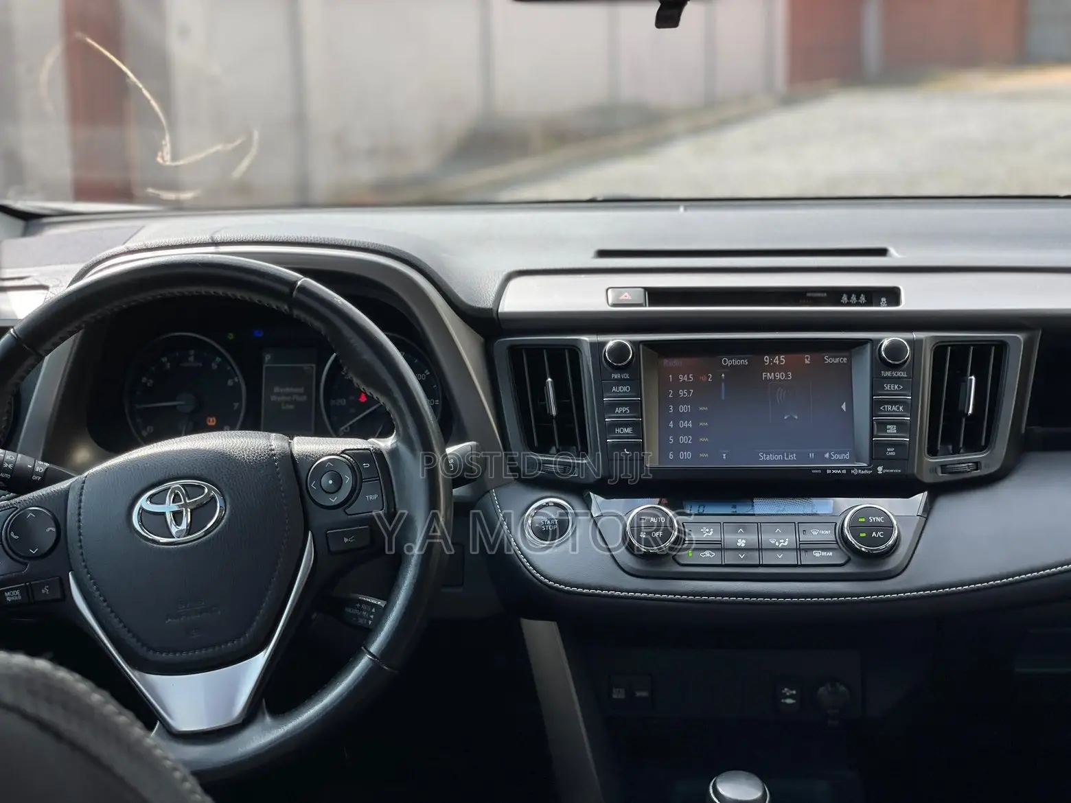 Toyota RAV4 2018 White