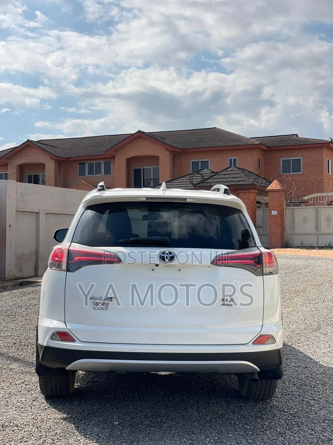 Toyota RAV4 2018 White