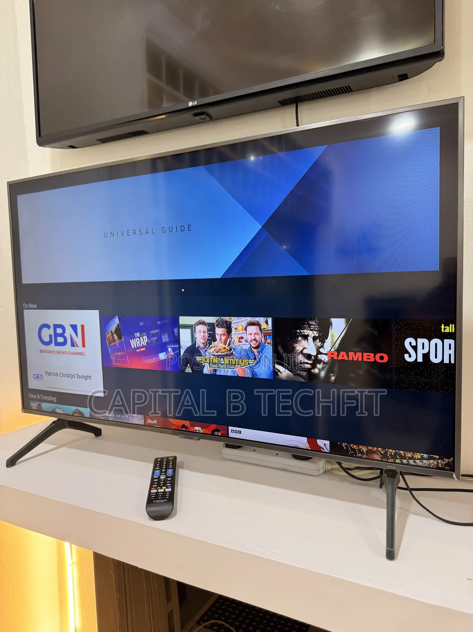 43inches Samsung Uhd HDR Smart TV