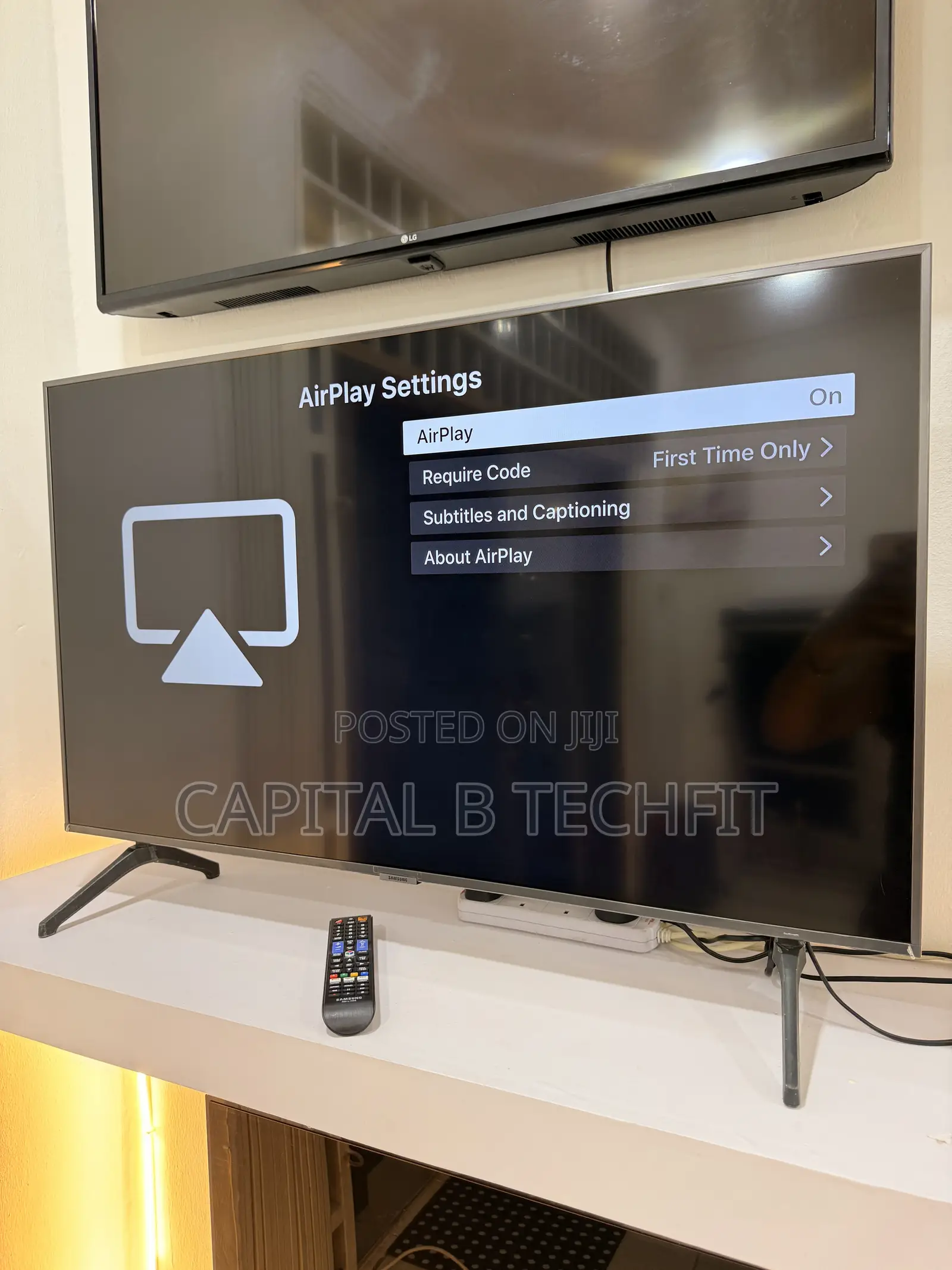 43inches Samsung Uhd HDR Smart TV