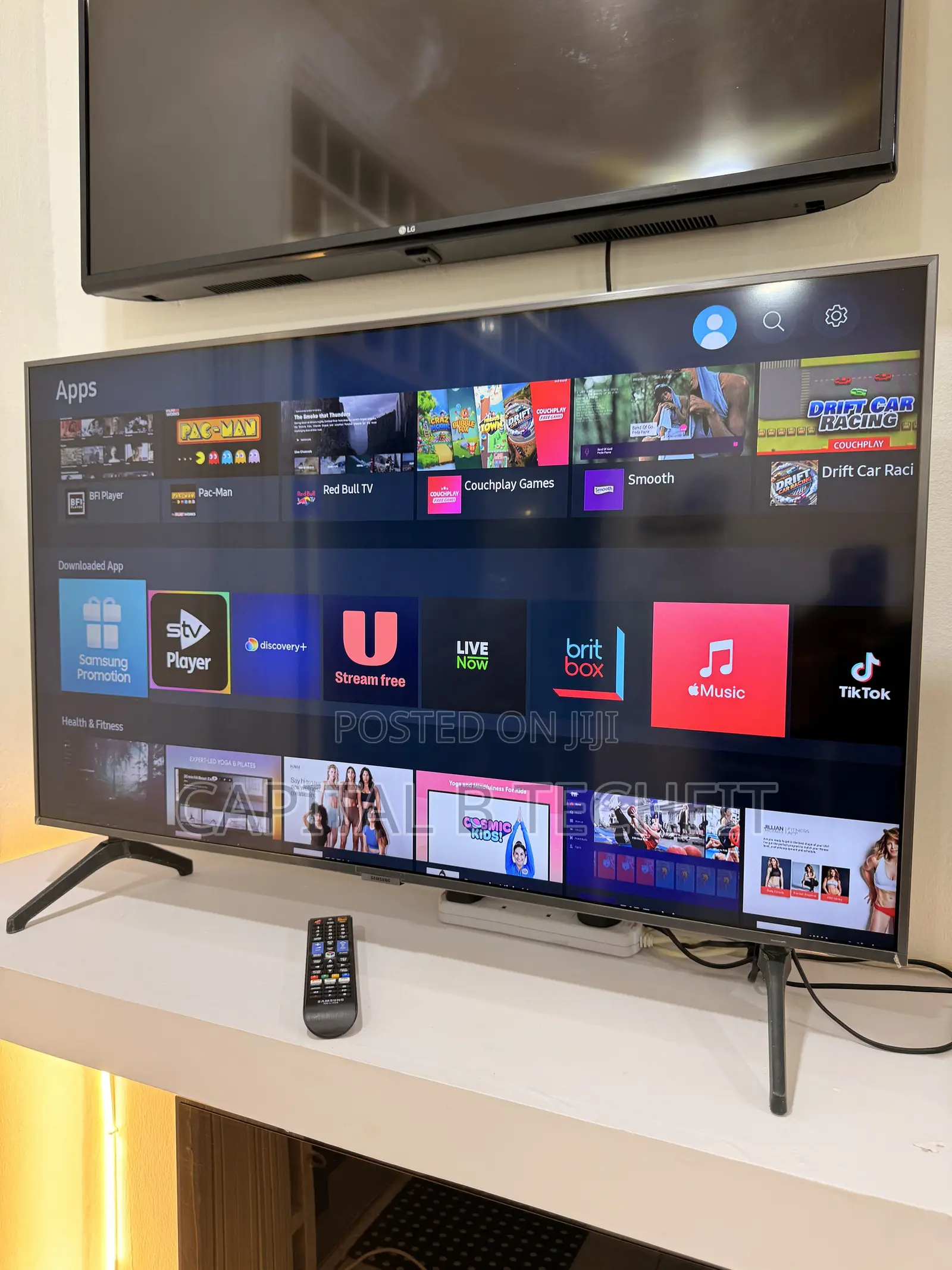 43inches Samsung Uhd HDR Smart TV