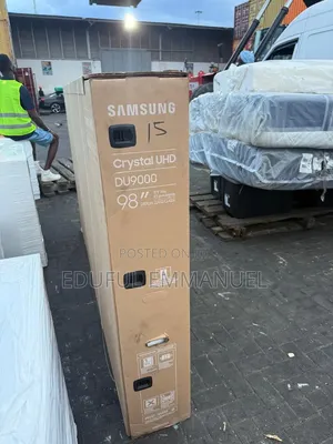 Samsung 98" Crystal UHD Smart Series 9 2025 DU9000F AI TV USA Type