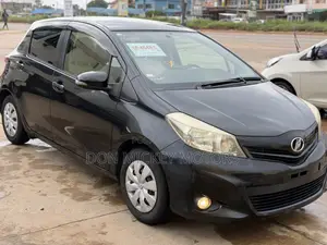Toyota Vitz 1.3 FWD 5dr 2013 Black