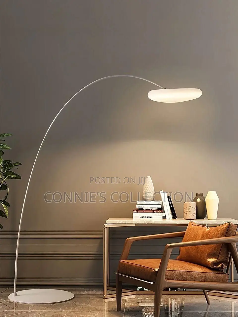 Curved Executive Floor Lamp