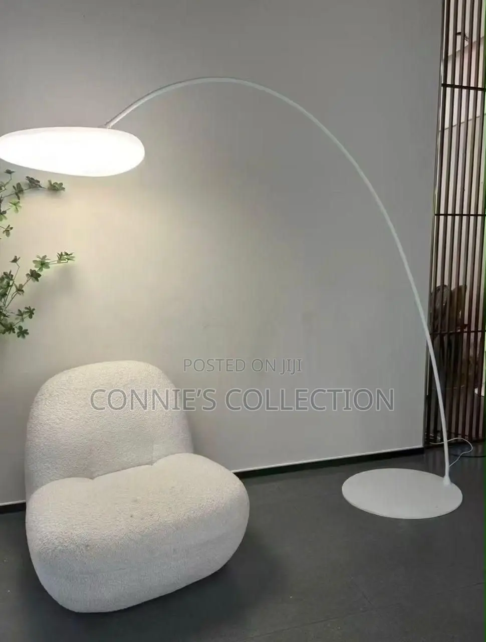 Curved Executive Floor Lamp