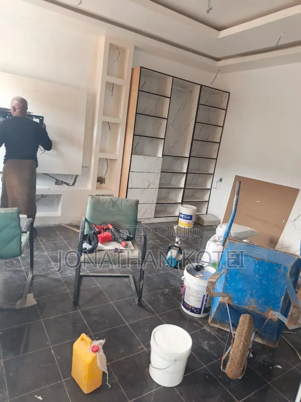 Studio Apartment in New Town for rent