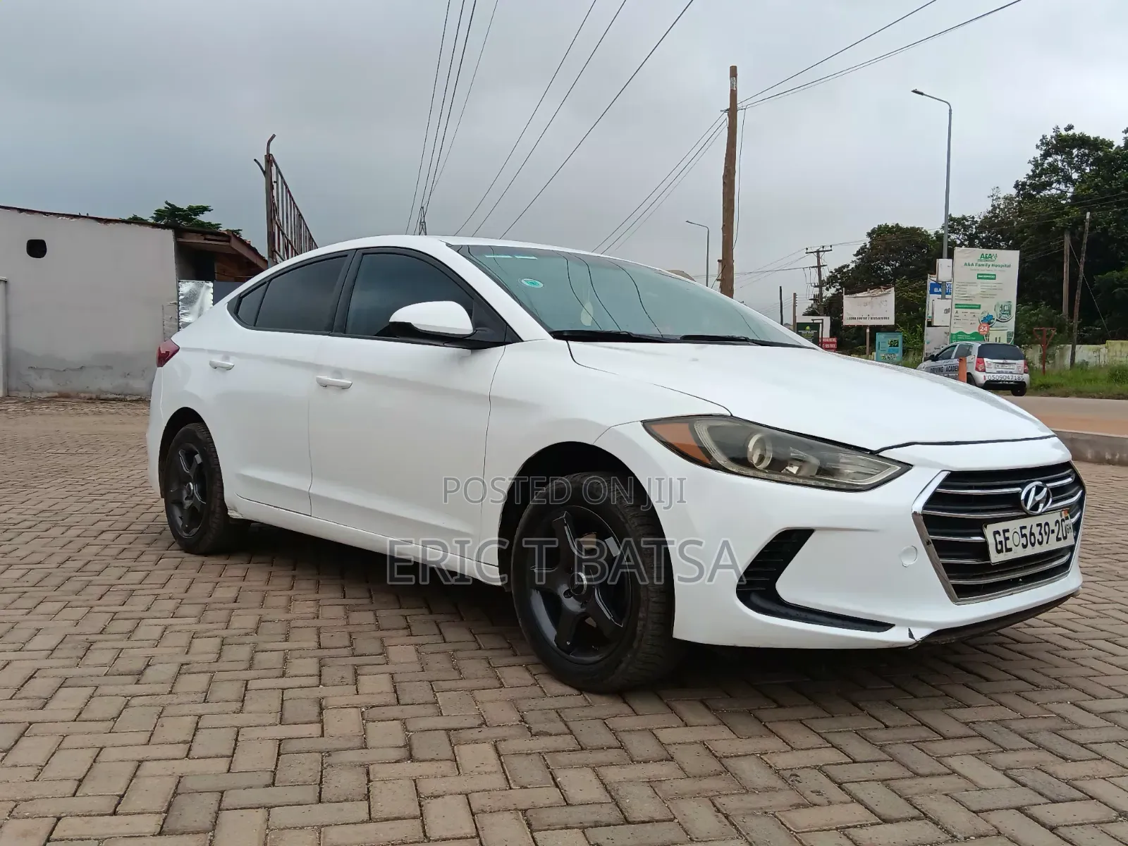 Hyundai Elantra Value Edition Sedan FWD (2.0L 4cyl 6A) 2017 White