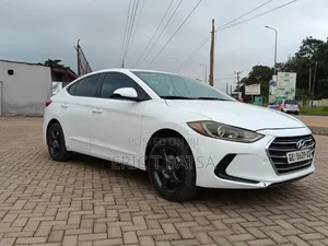 Hyundai Elantra Value Edition Sedan FWD (2.0L 4cyl 6A) 2017 White
