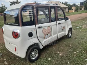 Mini Mini 2025 White