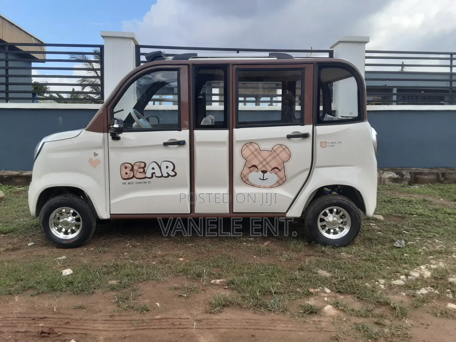 Mini Mini 2025 White