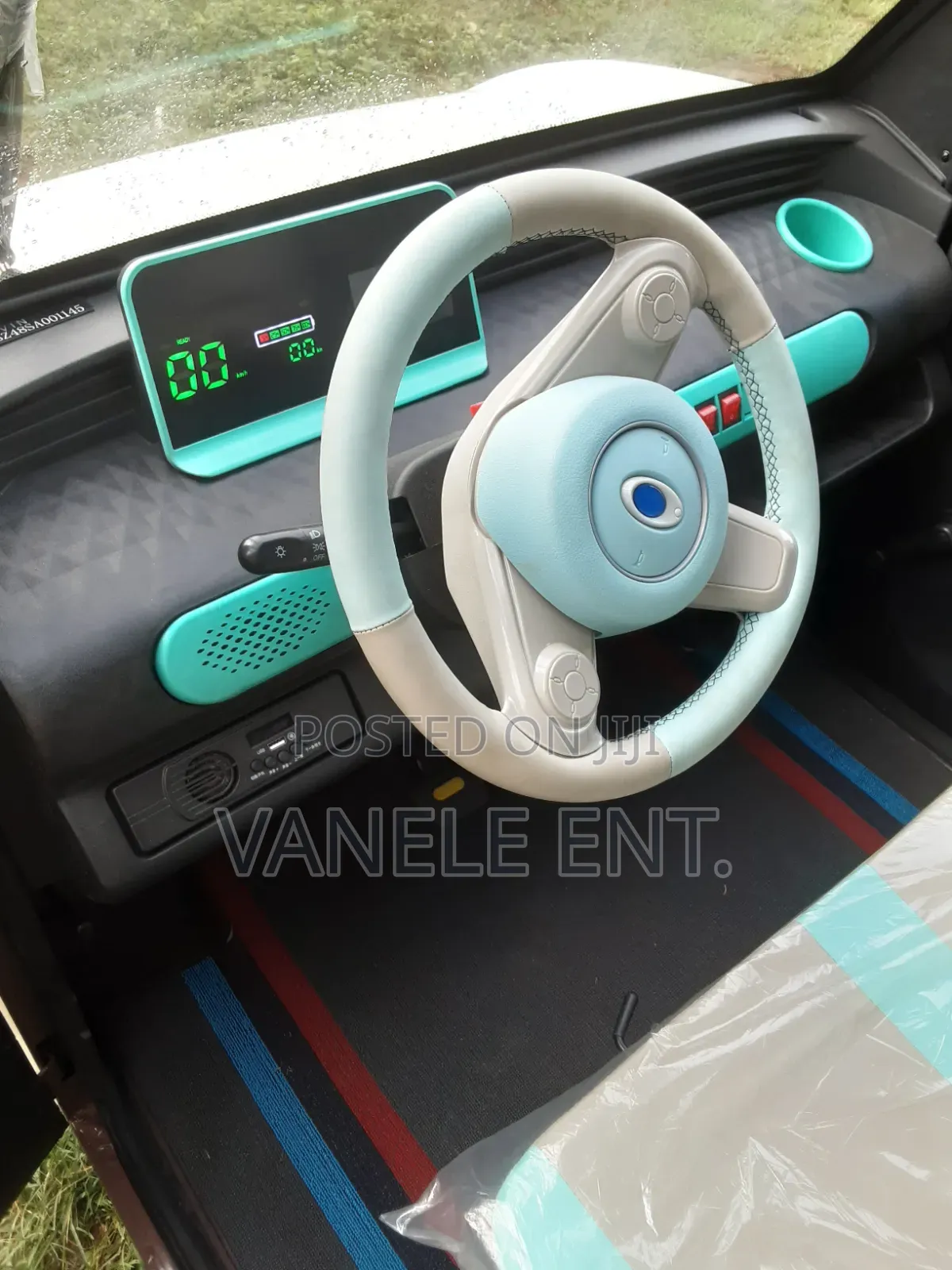 Mini Mini 2025 White