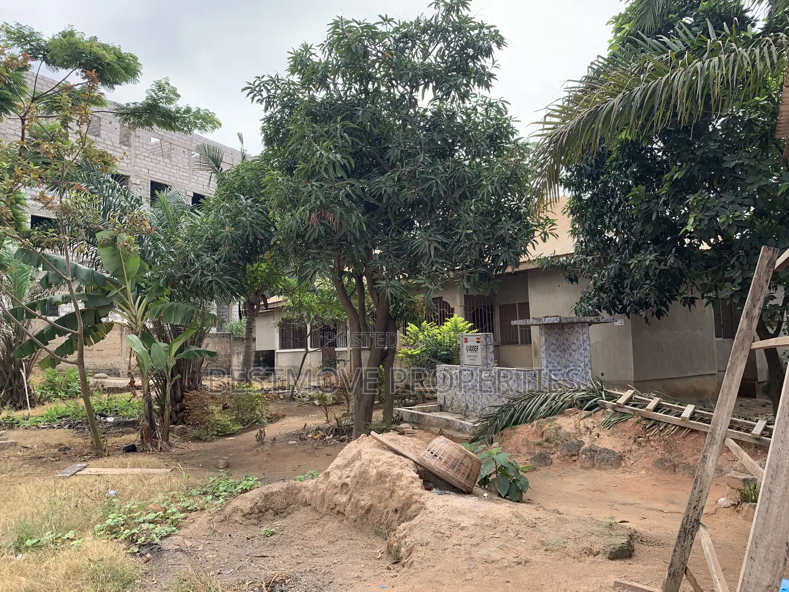 6bdrm House in Kumasi Metropolitan for sale