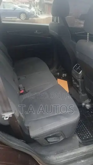 Kia Sorento 4dr SUV 2016 Brown