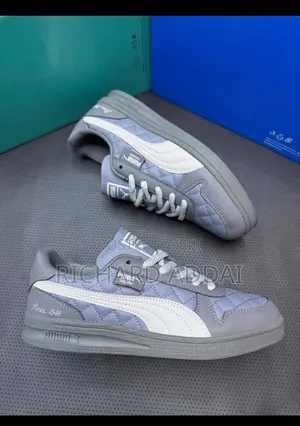 Men's Neakers( Puma)