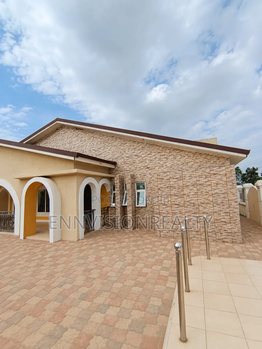 4bdrm House in Kwabenya for sale