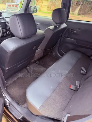 Toyota bB 2015 Black