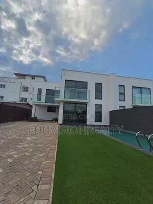 3bdrm House in Estates for sale