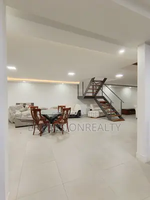 3bdrm House in Estates for sale