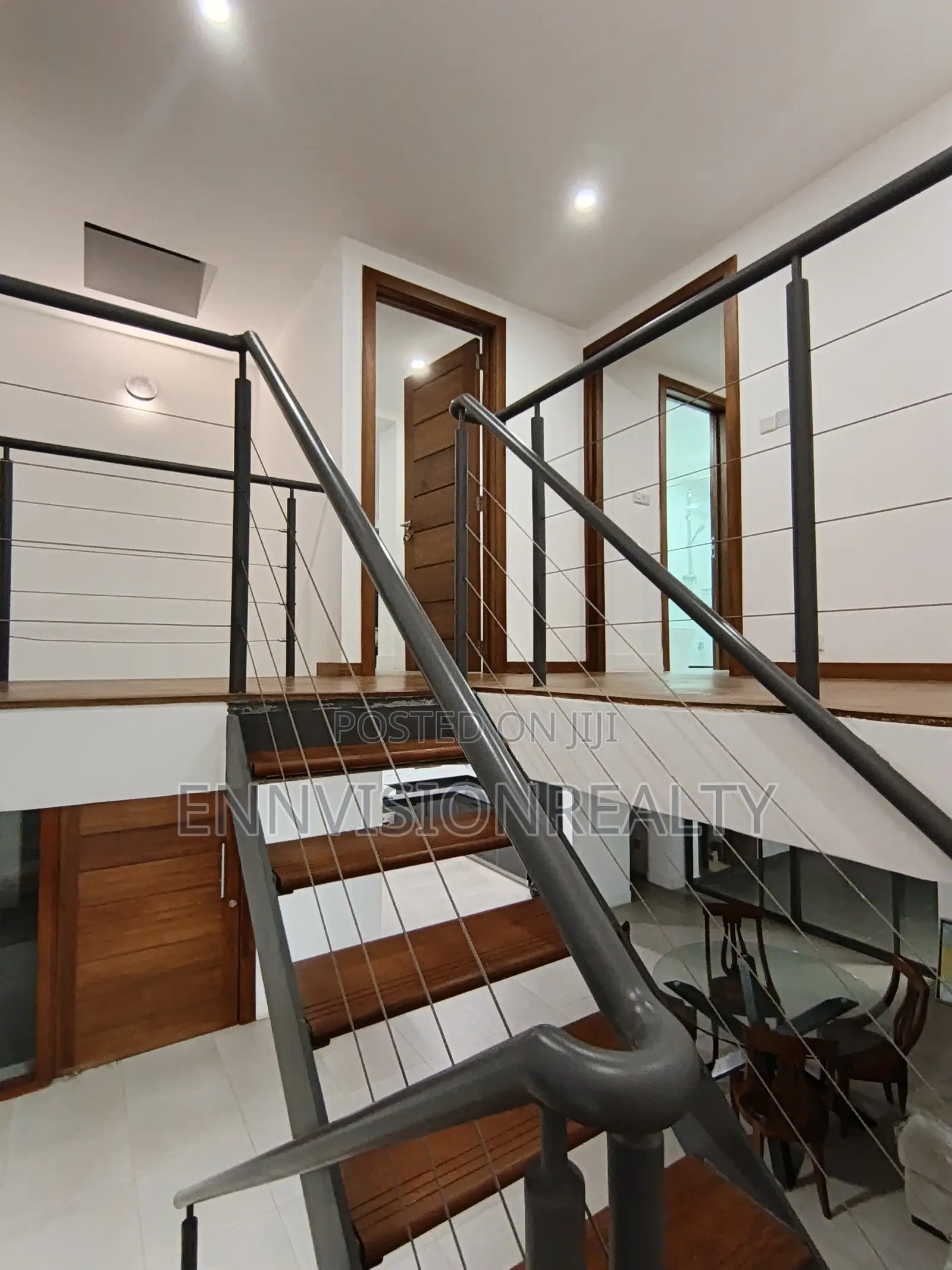 3bdrm House in Estates for sale