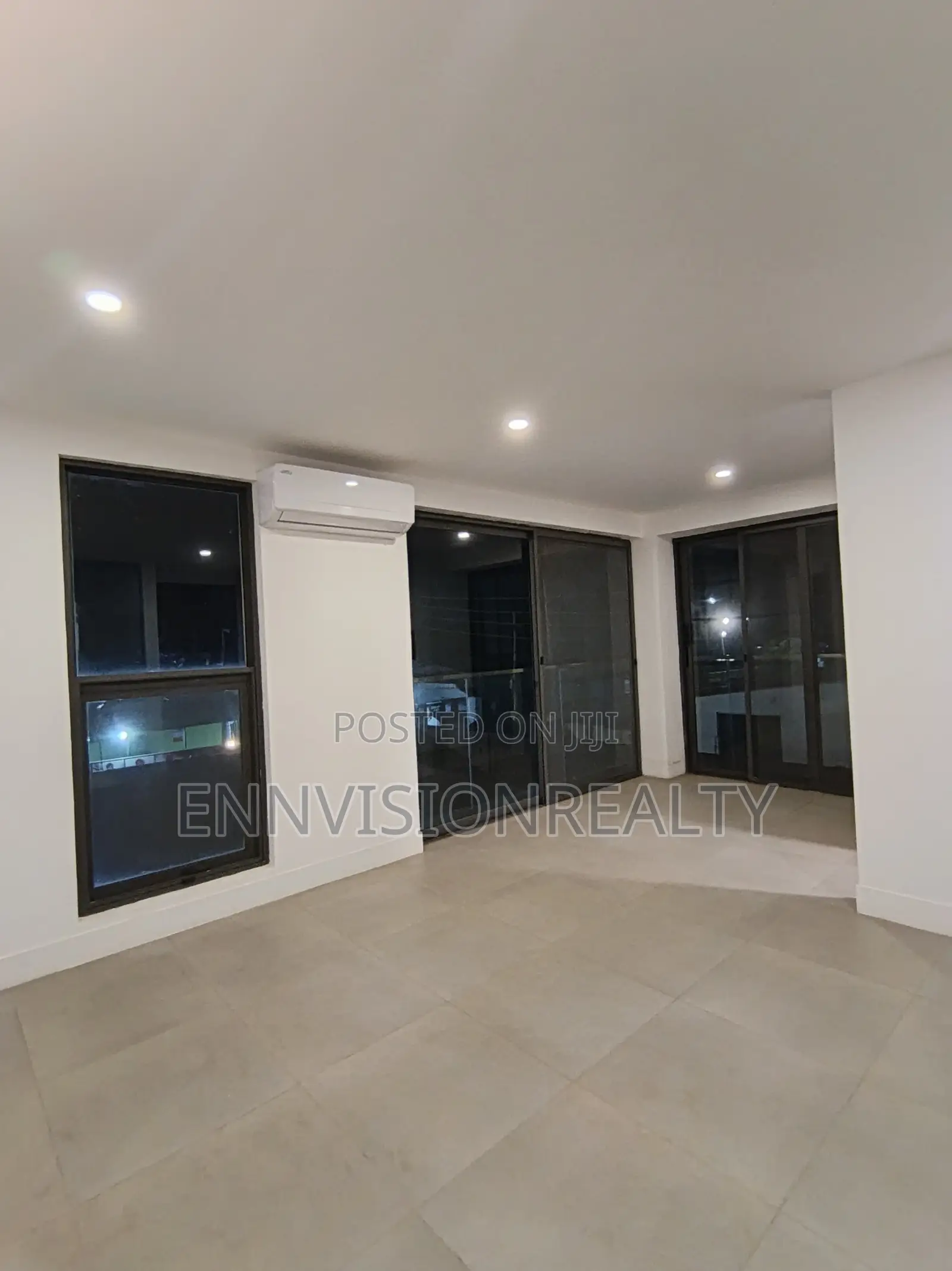 3bdrm House in Estates for sale