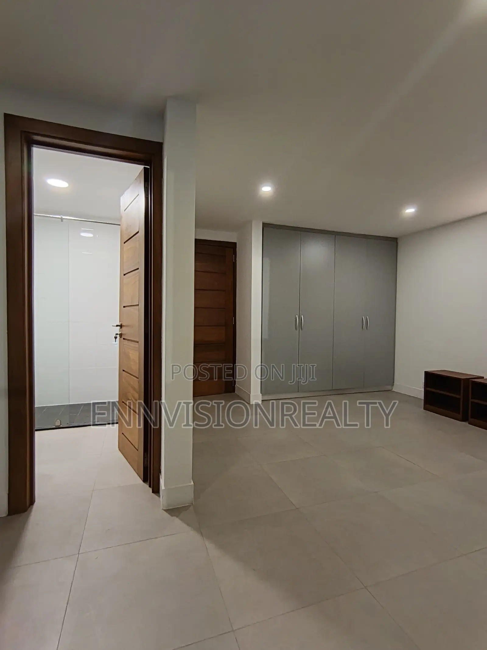 3bdrm House in Estates for sale