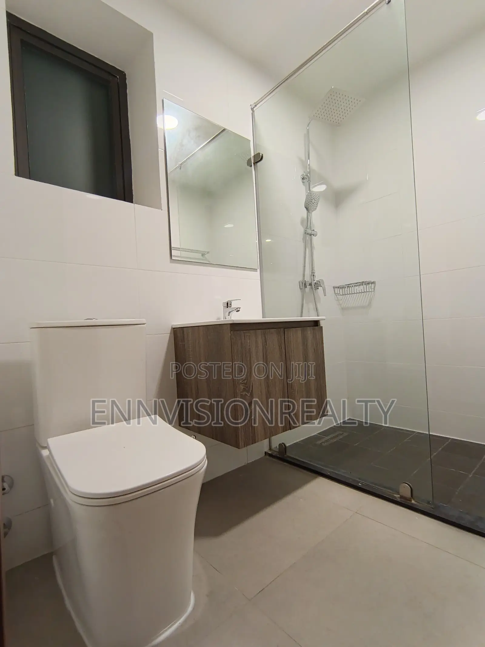 3bdrm House in Estates for sale