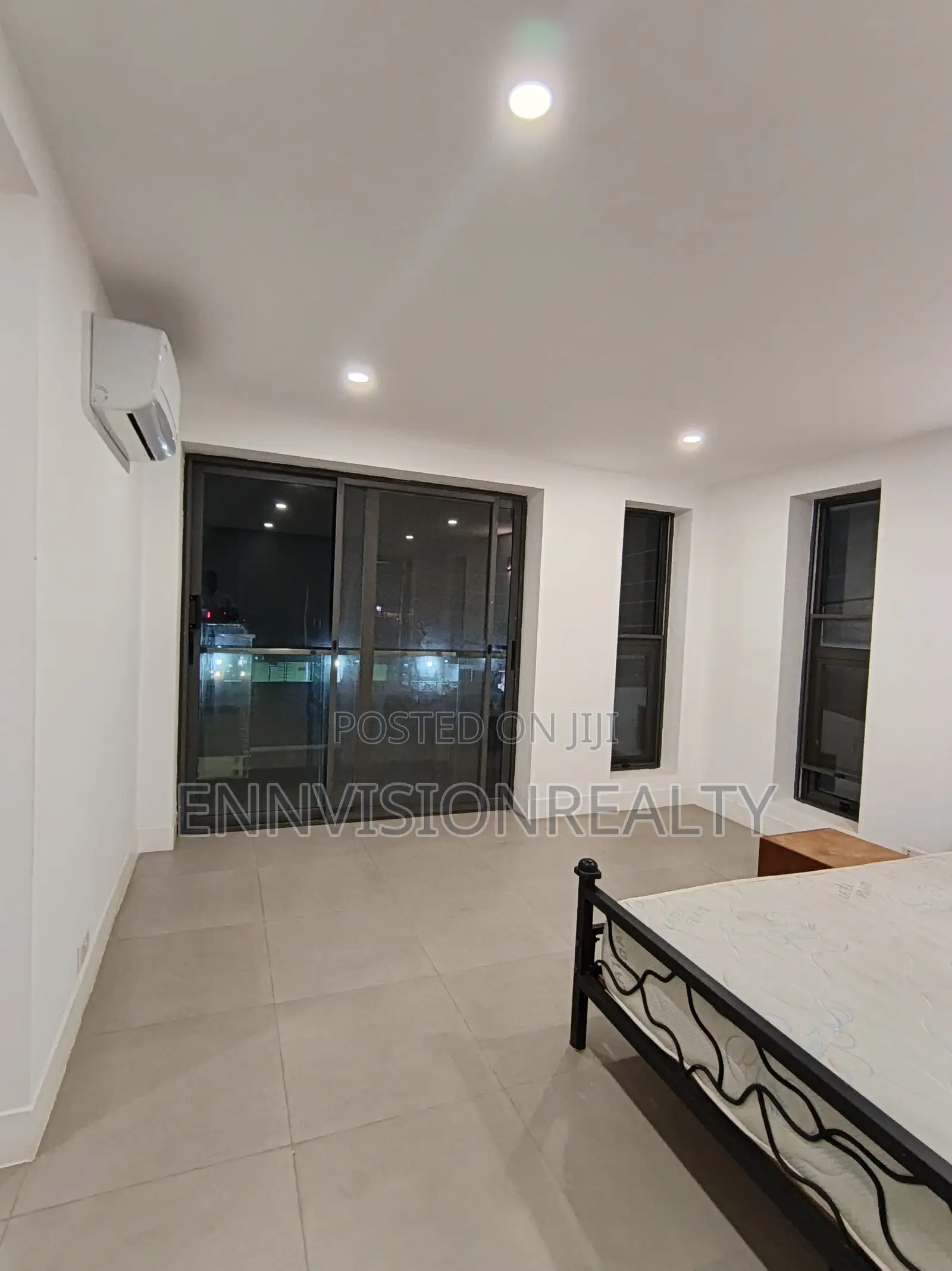3bdrm House in Estates for sale