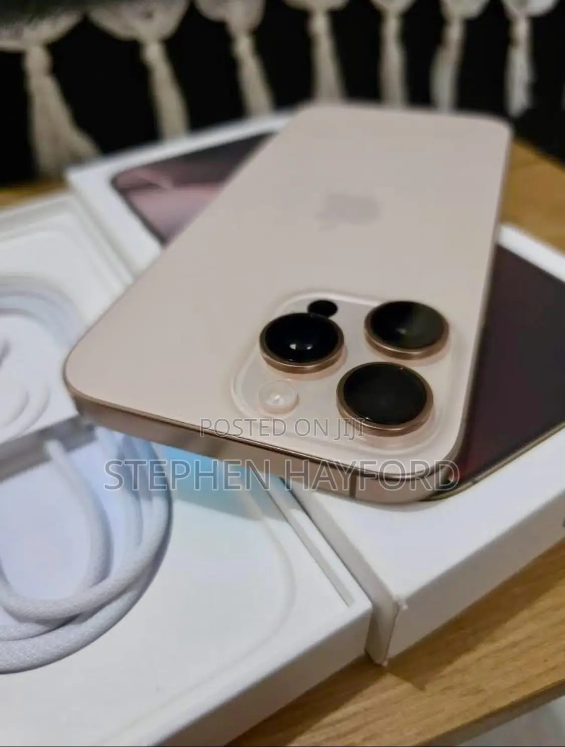 Apple iPhone 16 Pro Max 256 GB Gold