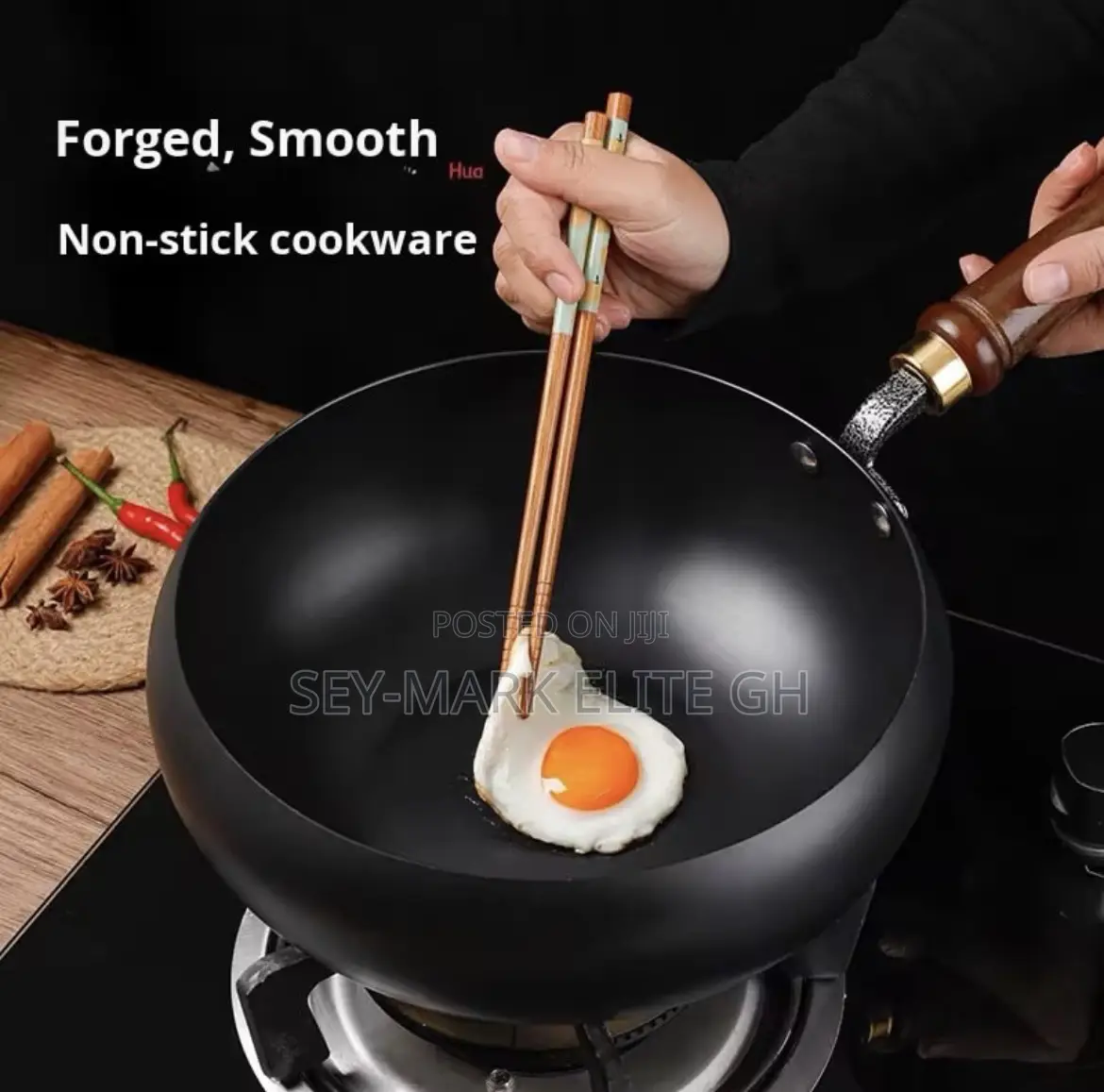 Nonstick Belly Pot With Wooden Lid