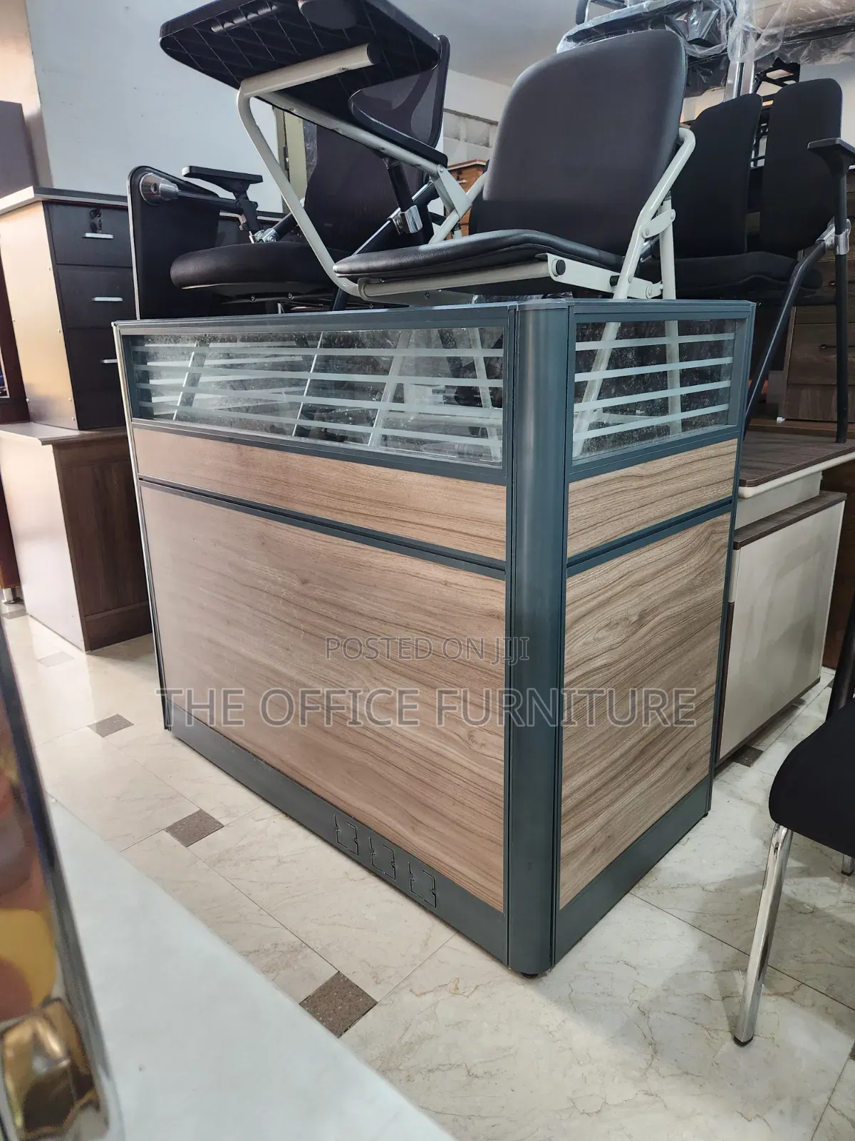 Single Workstation With Drawer