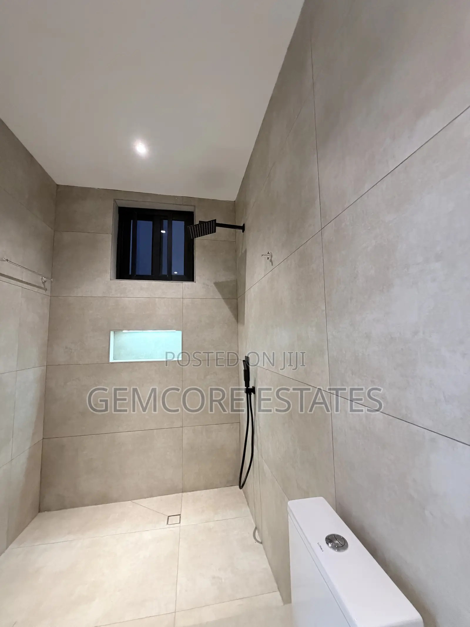 Furnished 4bdrm House in Nanakrom, Ashaley Botwe for sale