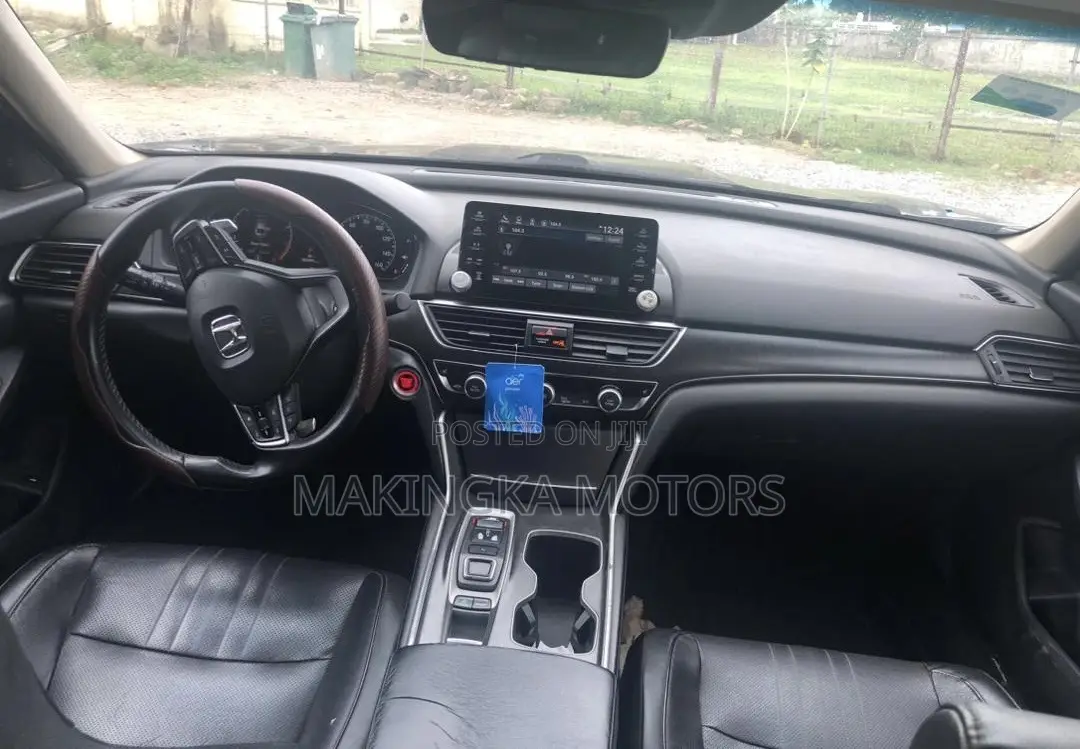 Honda Accord Touring 2.0T 2018 Black