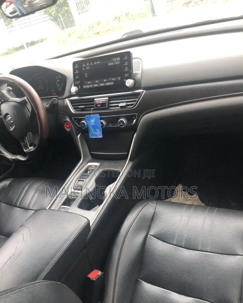 Honda Accord Touring 2.0T 2018 Black